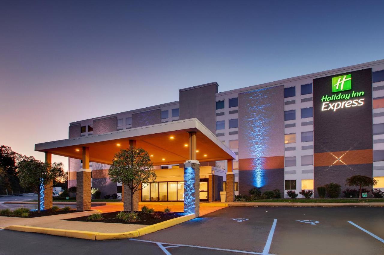 Holiday Inn Express Pittston - Scranton Airport By Ihg エクステリア 写真