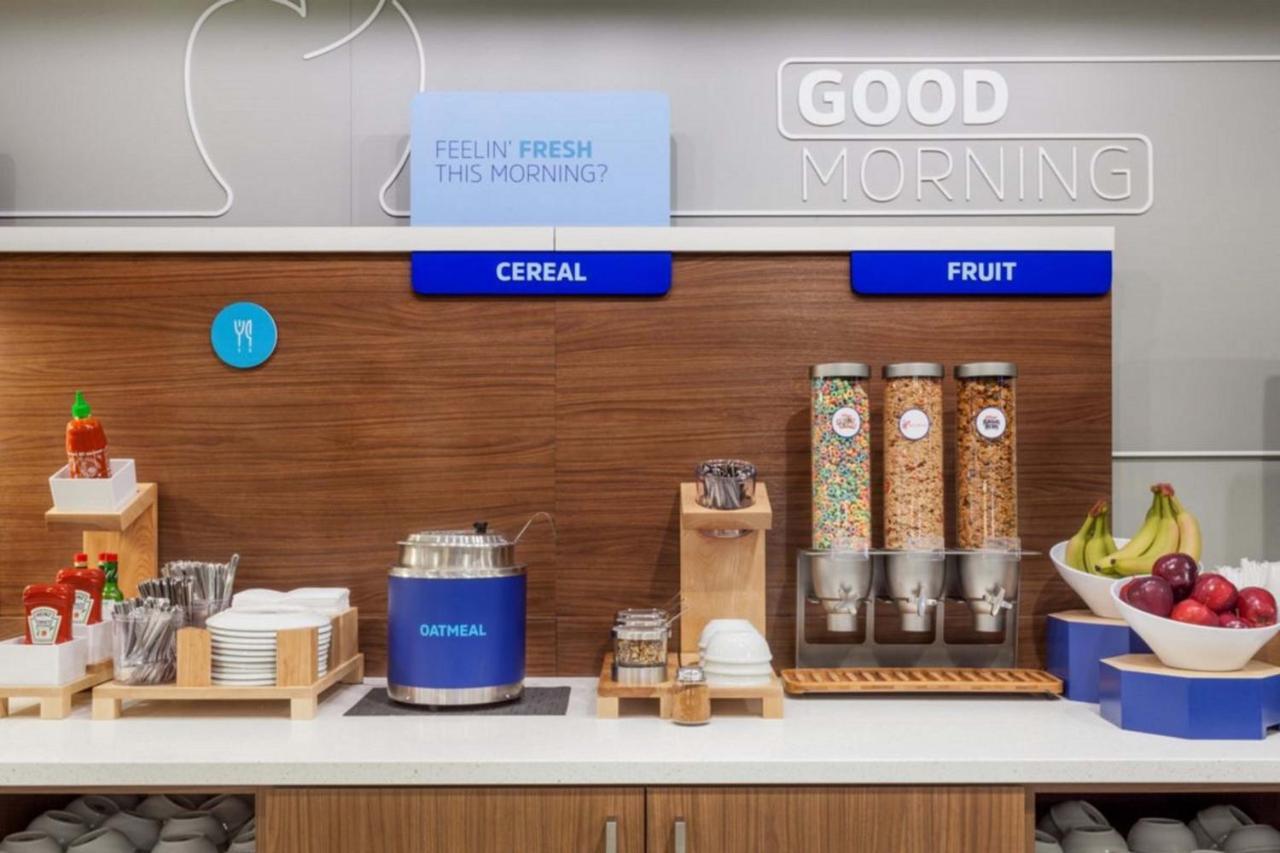 Holiday Inn Express Pittston - Scranton Airport By Ihg エクステリア 写真